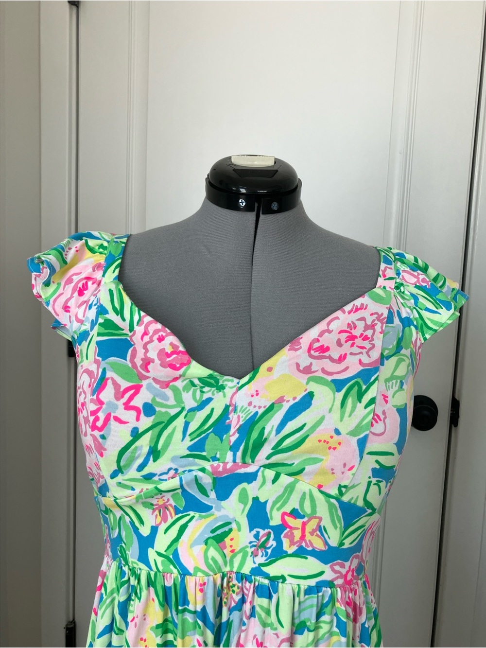 Lilly Pulitzer Bright Floral Dress in Pink, Green & Blue - Picture 3 of 5